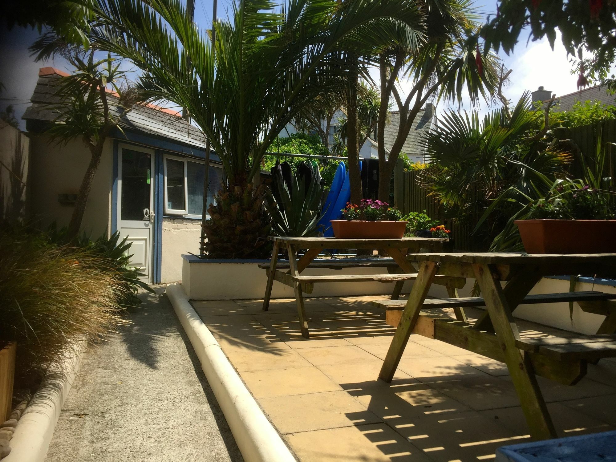 Base Surf Lodge